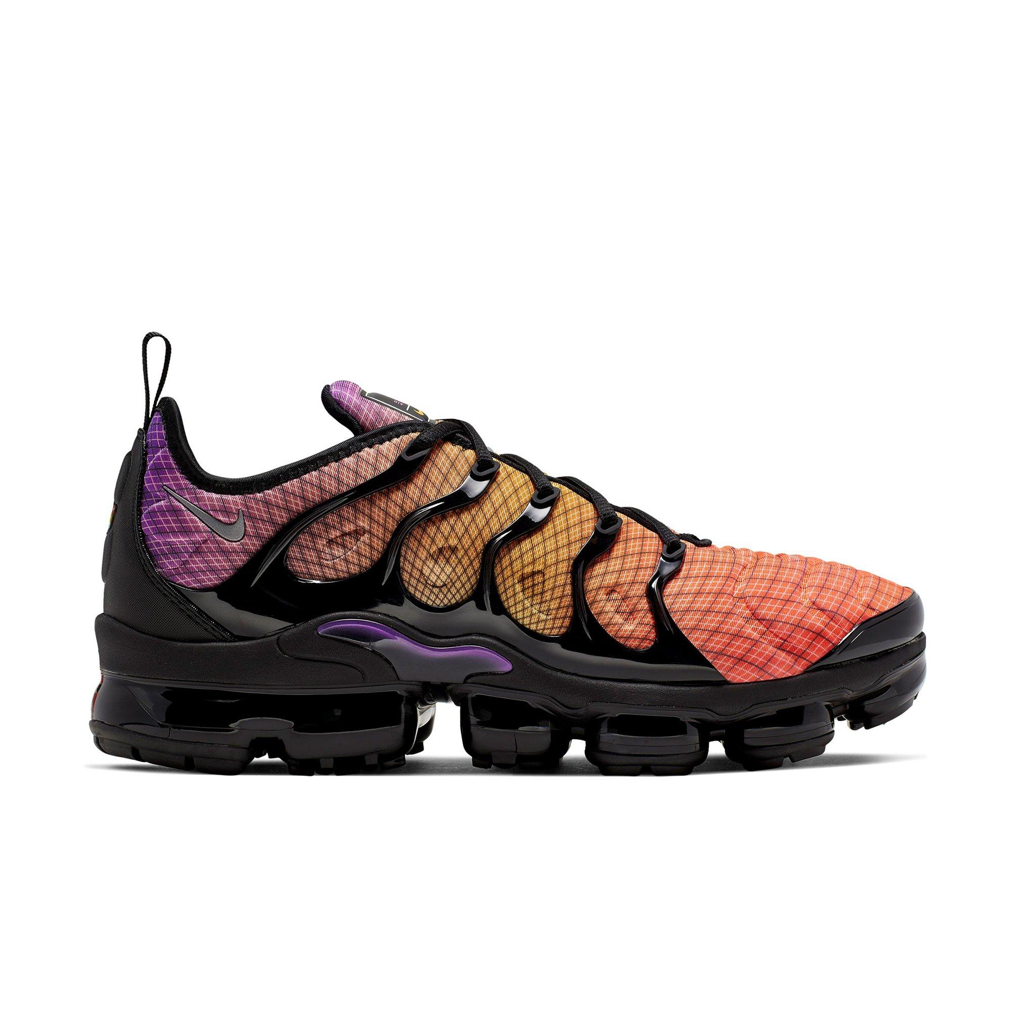 Nike vapormax cheap plus hibbett sports